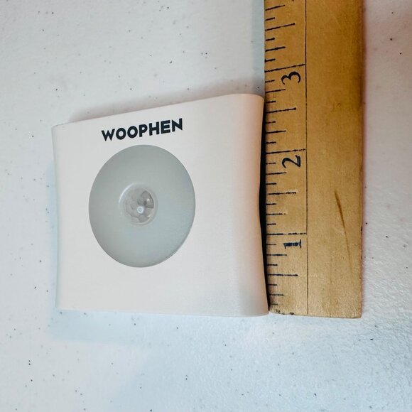 3 pack Motion Sensor LED Night Light With Adhesive Back Qty 3 Motion Lights - Picture 7 of 14